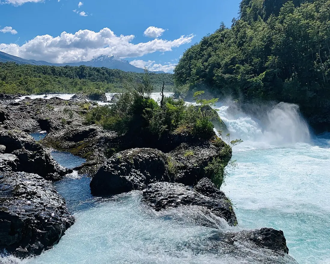 Saltos del Petrohué en el Parque Nacional Vicente Pérez Rosales